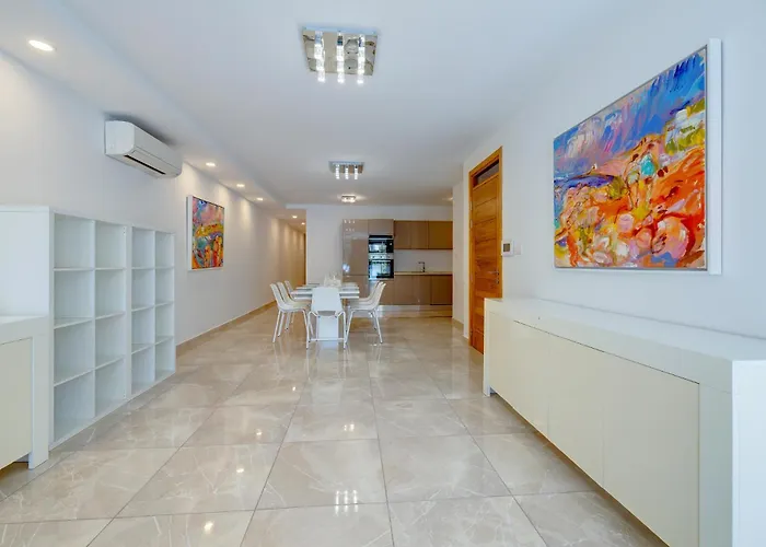 St Georges Bay Oasis Steps From The