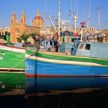 St Georges Bay Oasis Steps From The