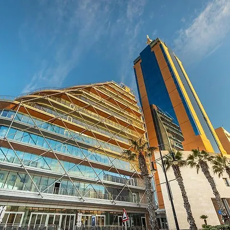 Apartamento St Georges Bay Oasis Steps From The *