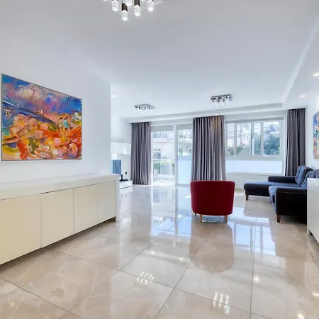 St Georges Bay Oasis Steps From The