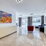 St Georges Bay Oasis Steps From The